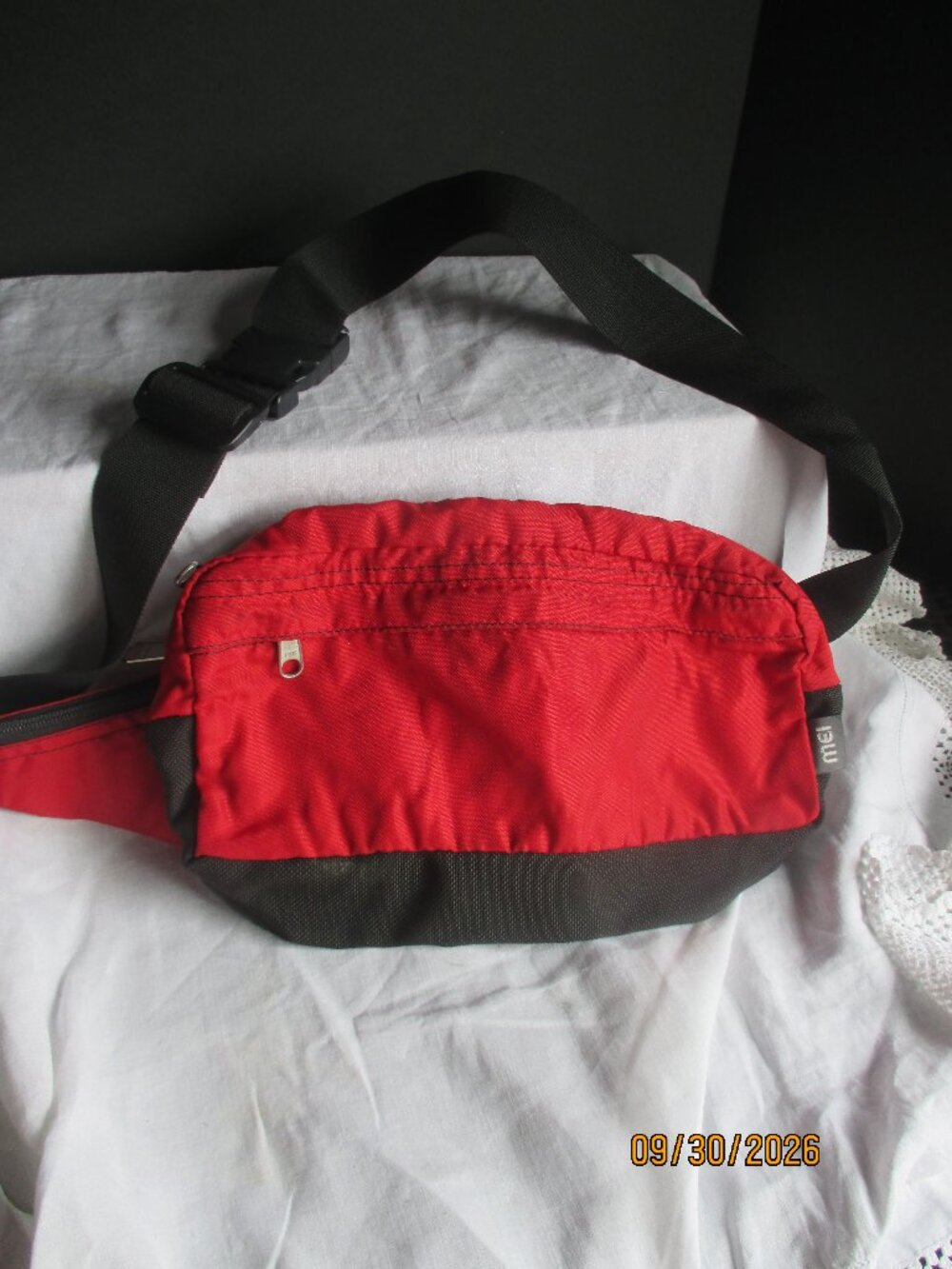 FANNYPACK/CROSS BODY/RED/LARGE